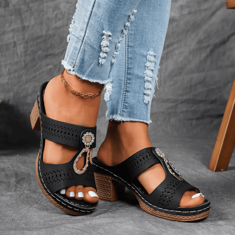 BelleLuxe Sandals – Elegance Without Foot Pain