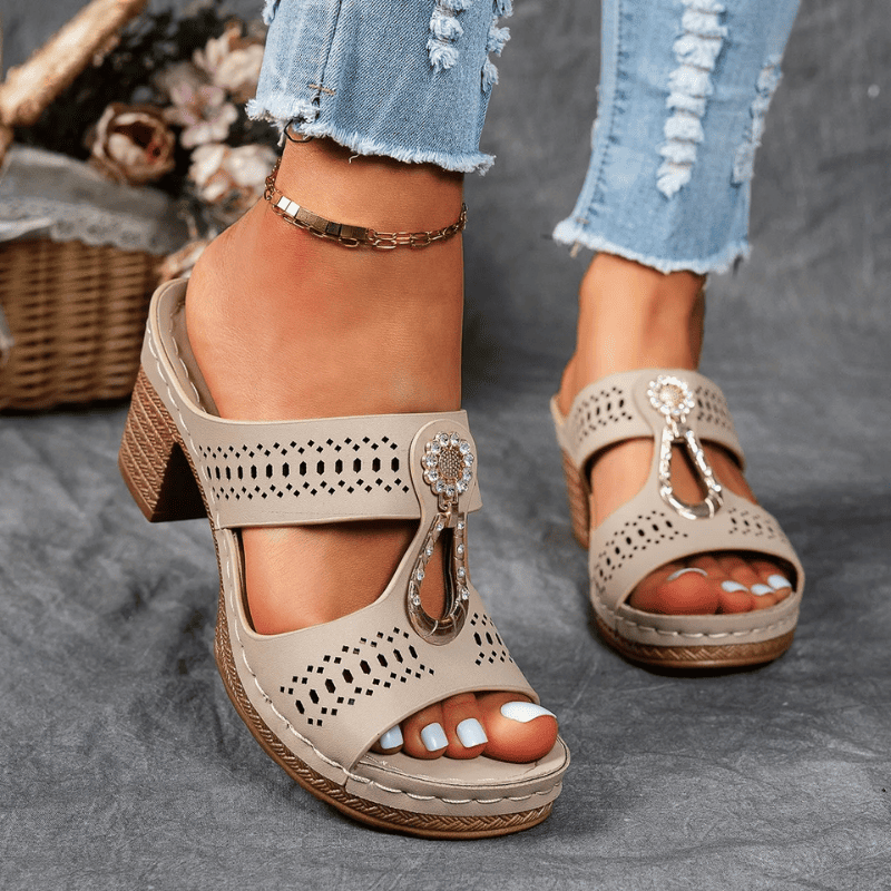 BelleLuxe Sandals – Elegance Without Foot Pain